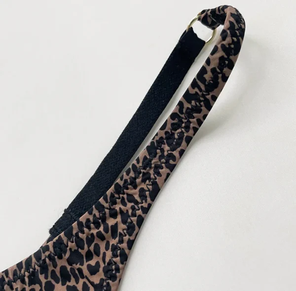 Sexy Seamless Ice Silk Thong Elvaio – 7 Stunning Colors of Softness & Seduction