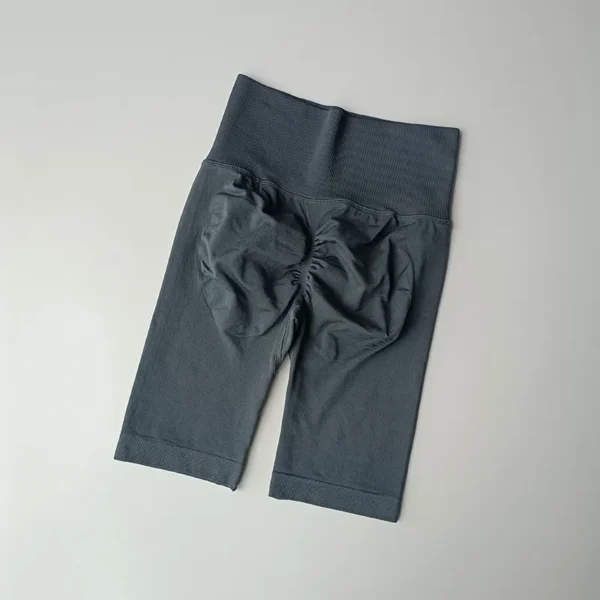 High-Waist Seamless Yoga Shorts Elvaio — 21 Vibrant Colors of Perfect Fit & Powerful Confidence for Active Women