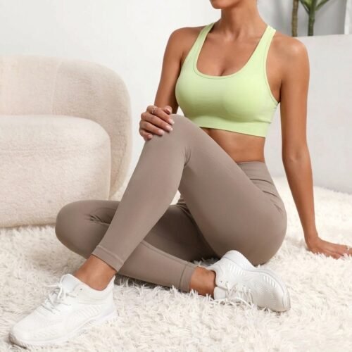 Women's Seamless Yoga Leggings – High Waist Compression Activewear Women's Seamless Yoga Leggings for Flexible Training and Everyday Comfort